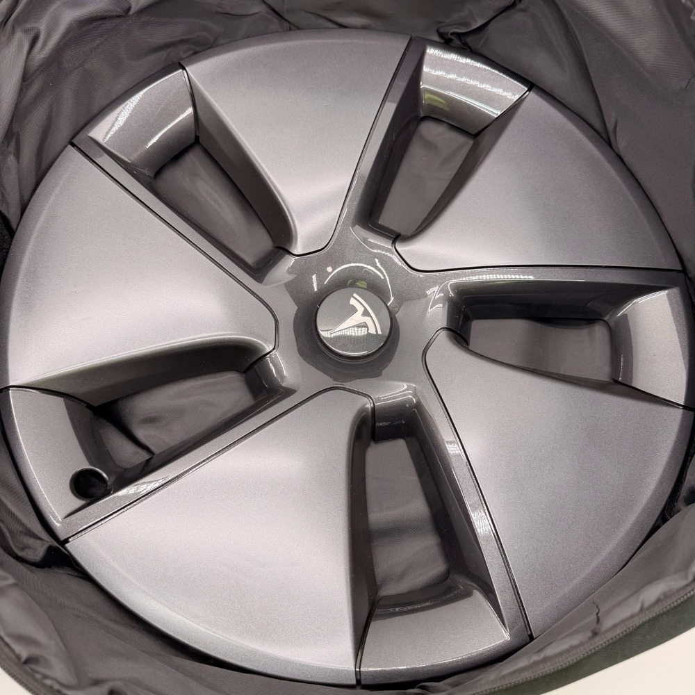 GENUINE Tesla AERO 18" Wheel Hubcap 2017-23 Model 3, w/protective bag, Set of 4 - Picture 4 of 10